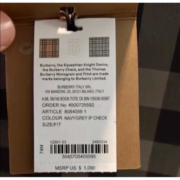 NWT Luxury Burberry Check Tote Bag – Navy & Gray with Red Accent - Picture 3 of 9